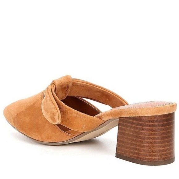 CHELSEA & VIOLET Molly Women's Suede Block Heel Mules - Picture 4 of 12